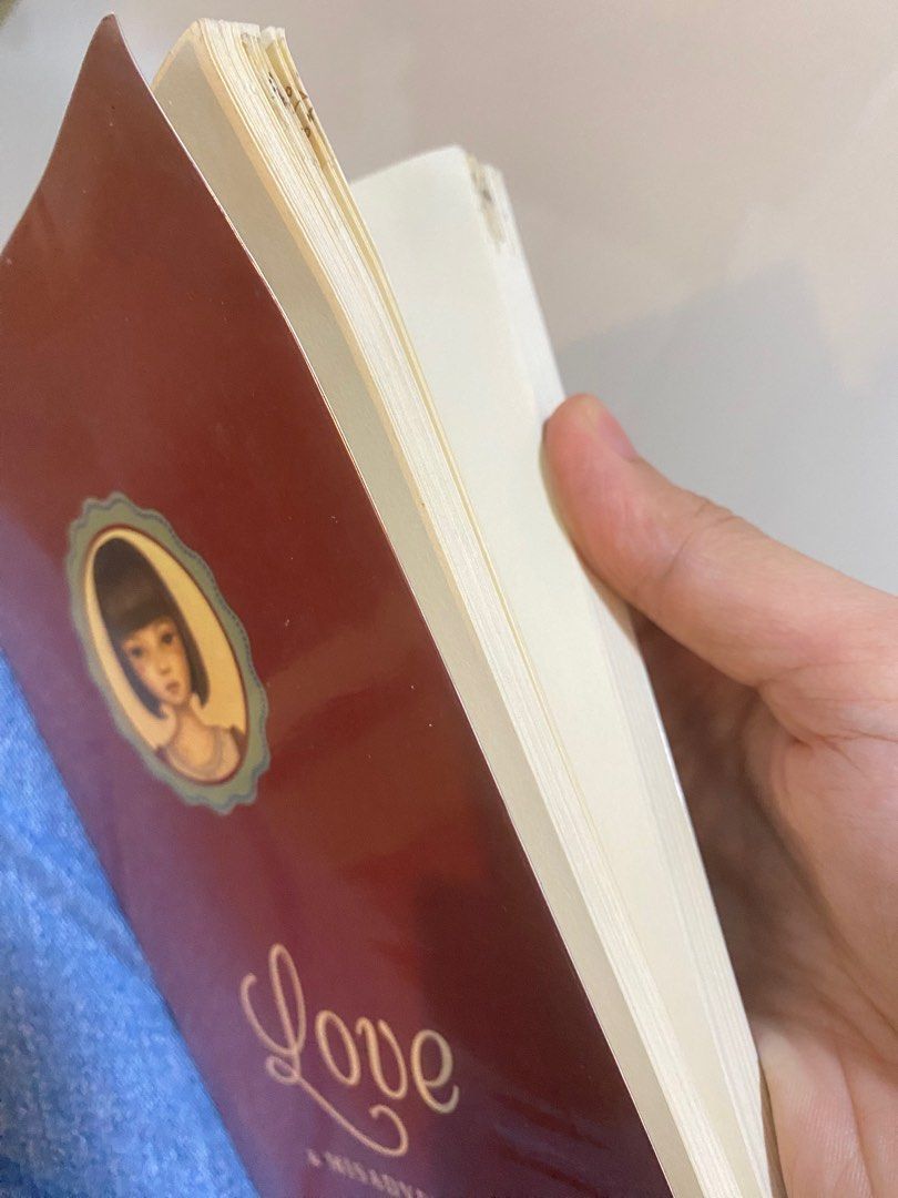 Love and Misadventures (By: Lang Leav) (Category: Storybooks) located in Digos. Submitted by nickynickkk (Listing ID 1367175303, Image 3). Description: Like new, read once🤍 Bought from Fully booked Price is slightly negotiable 💵.