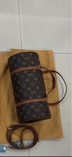 (Category: ) located in . Submitted by iseeibuyisellsellsell (Listing ID 1367213566, Image 1). Description: .