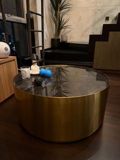 (Category: ) located in . Submitted by wardrobeliquidation (Listing ID 1367233062, Image 1). Description: .