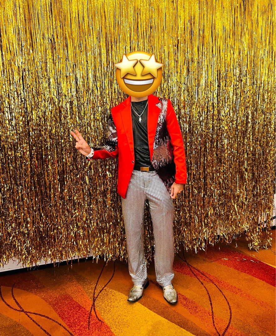 Maroon Jacket (Category: Coats, Jackets and Outerwear) located in Singapore. Submitted by npramod (Listing ID 1367164739, Image 3). Description: It’s awesome party jacket available for rent . You can use and return. .
