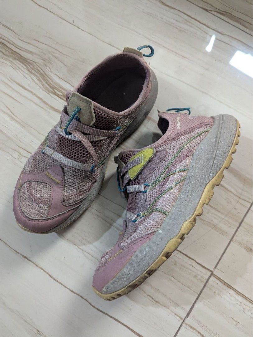 Merrell Bravada Aerosport for Hiking (Category: Sneakers) located in Manila. Submitted by milo25900 (Listing ID 1367145624, Image 1). Description: used hiking shoes well maintained rfs: decluttering.