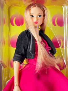(Category: ) located in . Submitted by vivishopbop (Listing ID 1367161101, Image 1). Description: .