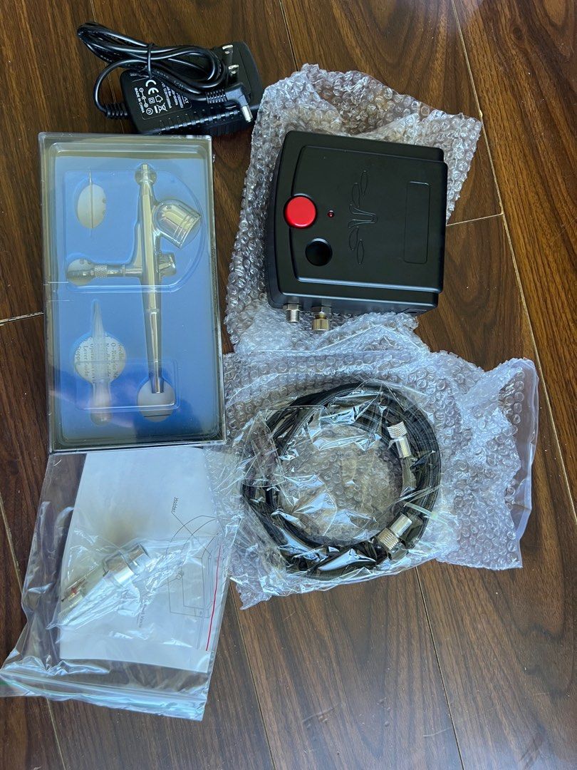 MULTI PURPOSE AIR BRUSH AIR COMPRESSOR KIT (Category: Makeup) located in Manila. Submitted by stringkits (Listing ID 1367221910, Image 1). Description: BRAND NEW COMPLETE SET OPEN BOX .