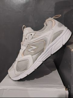 (Kategori: ) berada di . Dikirim oleh sneakeriched (ID iklan 1367284060, Gambar 1). Deskripsi: .