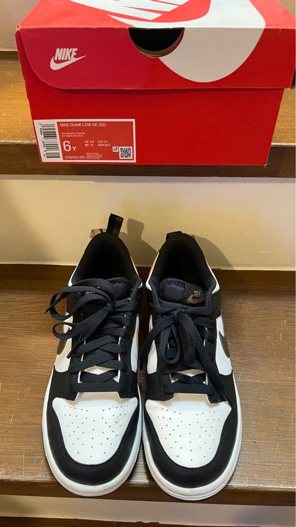 Nike Dunk Low Off Noir Metallic Pewter (Category: Sneakers) located in Paranaque City. Submitted by amsdm (Listing ID 1367118774, Image 3). Description: Size 6Y.