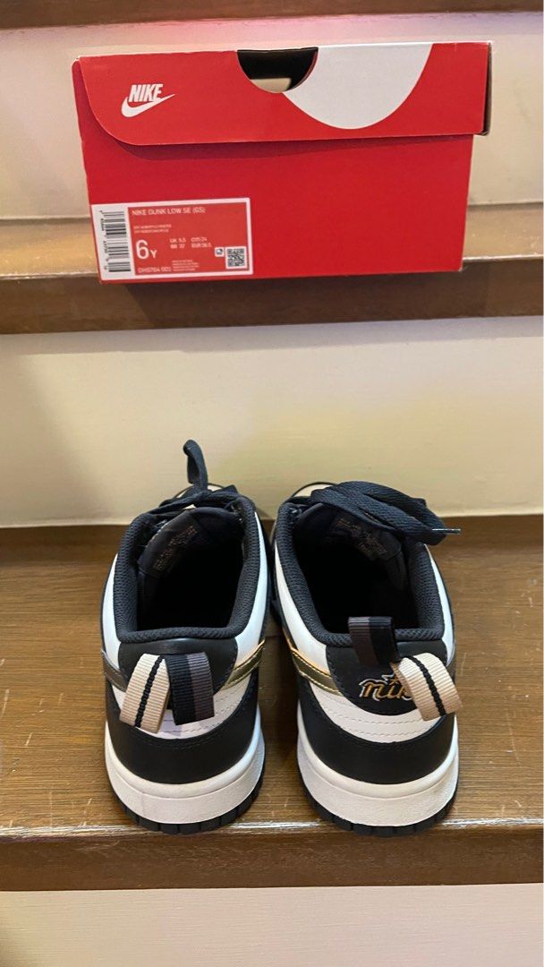 Nike Dunk Low Off Noir Metallic Pewter (Category: Sneakers) located in Paranaque City. Submitted by amsdm (Listing ID 1367118774, Image 2). Description: Size 6Y.