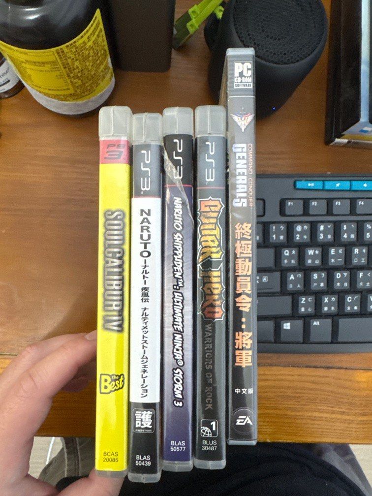由 gordon234177122 (刊登 ID 1367148450，圖片 1) 提交，位於 台北市 (Taipei) 的 Pc、ps3遊戲片 (類別：其他電玩遊戲)，說明： 二手遊戲片出售 - 每片只要 $100！ 清理遊戲收藏，多款遊戲便宜賣！ * 平台： PS3 / PC * 售價： 每片 $100 新台幣 遊戲列表： * PS3: * 劍魂 IV (Soulcalibur IV) * 火影忍者疾風傳：終極風暴 3 (Naruto Shippuden: Ultimate Ninja Storm 3) * JUMP明星大亂鬥 V (J-Stars Victory VS) * [請清點並在此補充其他圖片中的 PS3 遊戲名稱] * PC: * 終極動員令：將軍 (Command & Conquer: Generals) 意者請私訊洽詢，謝謝！ 。