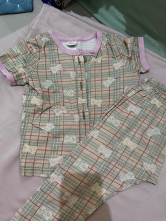 (Kategori: ) berada di . Dikirim oleh prelovednyasarahh (ID iklan 1367141992, Gambar 1). Deskripsi: .