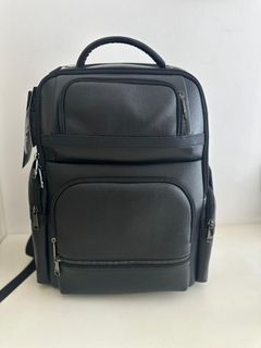 (Category: ) located in . Submitted by premium_backpacks (Listing ID 1367261536, Image 1). Description: .