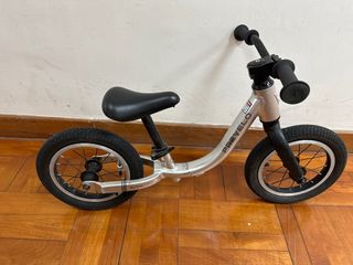 （分類：）位於 。 由 xtreume 提交（商品編號 1367153411，圖片 1）。簡介： 。