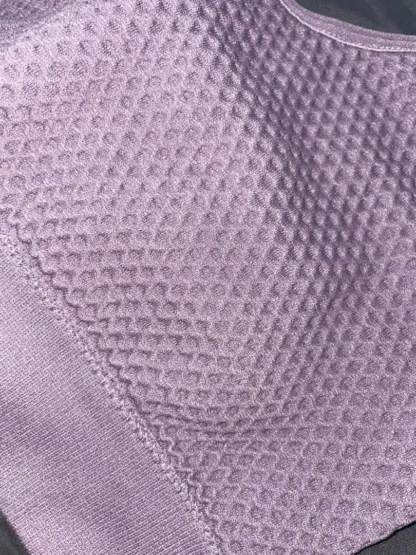 Purple Sports Bra (Category: Activewear) located in Pasay City. Submitted by declutternoob06 (Listing ID 1367156769, Image 2). Description: -Fits small-medium -with pad slot -24 inch band size -stretchyyyy RFS: di na nagagamit.