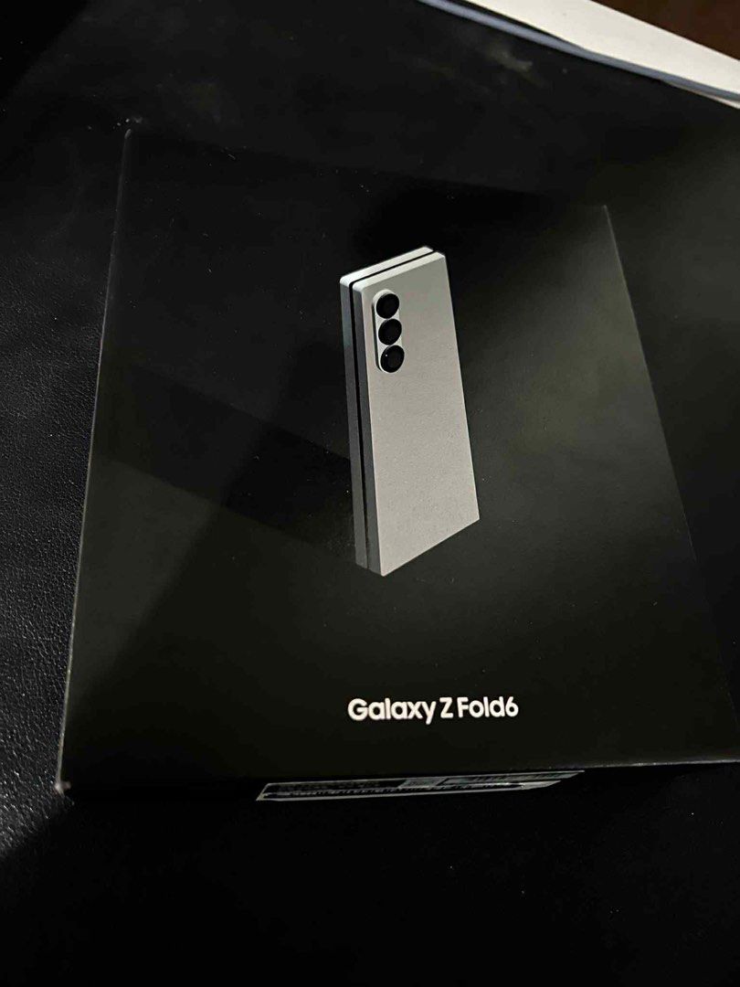 Samsung Galaxy Z Fold 6 (Category: Samsung) located in Mandaluyong City. Submitted by cjbanana (Listing ID 1367215019, Image 2). Description: Galaxy Z Fold 6 Storage: 256GB Displays: Main – 7.3-inch Dynamic AMOLED, Cover – 6.3-inch Processor: Qualcomm Snapdragon 8 Gen 3 Battery: 4400mAh Camera: Triple rear camera setup Original Price: 105,990 Selling Price: ₱78,000 (Negotiable).