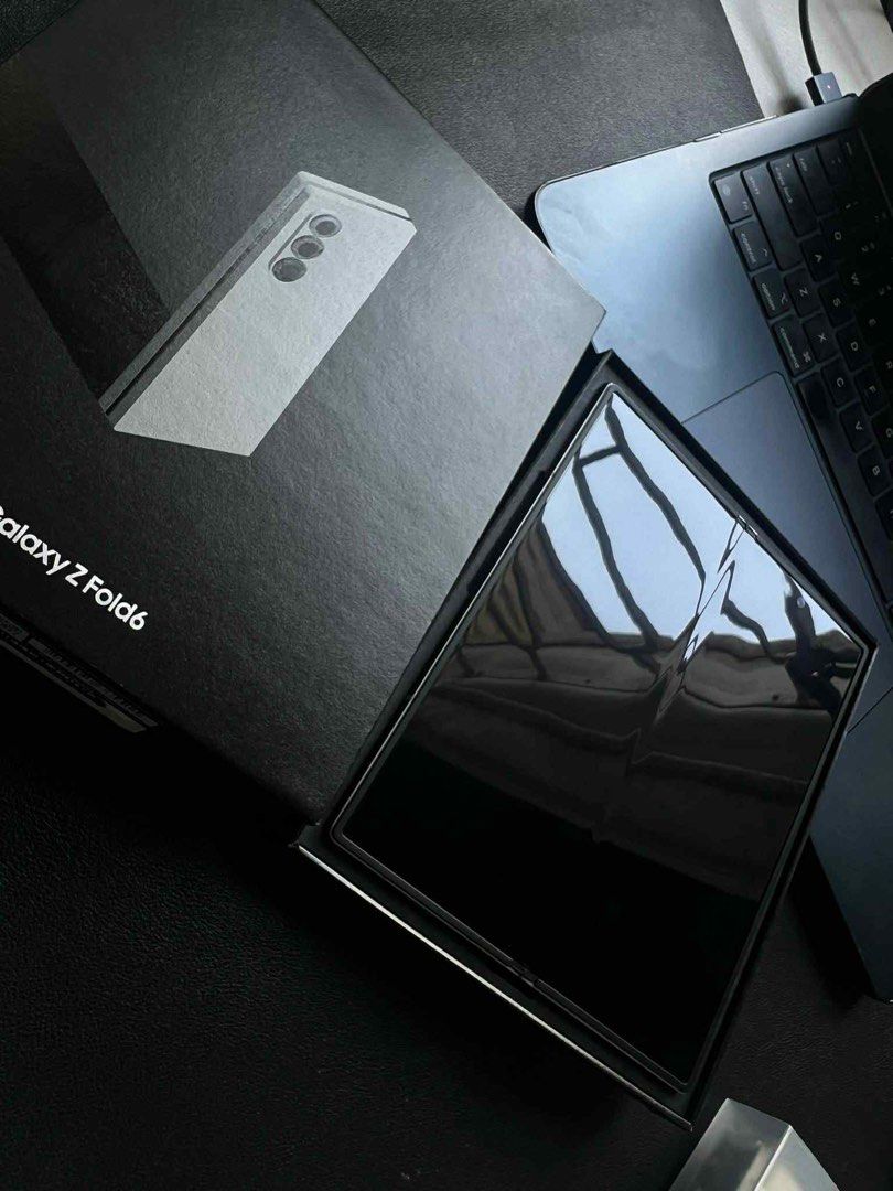 Samsung Galaxy Z Fold 6 (Category: Samsung) located in Mandaluyong City. Submitted by cjbanana (Listing ID 1367215019, Image 3). Description: Galaxy Z Fold 6 Storage: 256GB Displays: Main – 7.3-inch Dynamic AMOLED, Cover – 6.3-inch Processor: Qualcomm Snapdragon 8 Gen 3 Battery: 4400mAh Camera: Triple rear camera setup Original Price: 105,990 Selling Price: ₱78,000 (Negotiable).