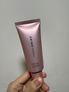 （分類：）位於 。 由 fionatang 提交（商品編號 1367235650，圖片 1）。簡介： 。