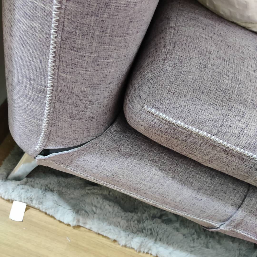 Single sofa (Category: Chairs) located in Nilai. Submitted by oncelovedbyAF (Listing ID 1367135828, Image 3). Description: Purple single sofa. Structured design with steel legs. Measurement (cm): 87(w) x 82 (h)x 88 (length).