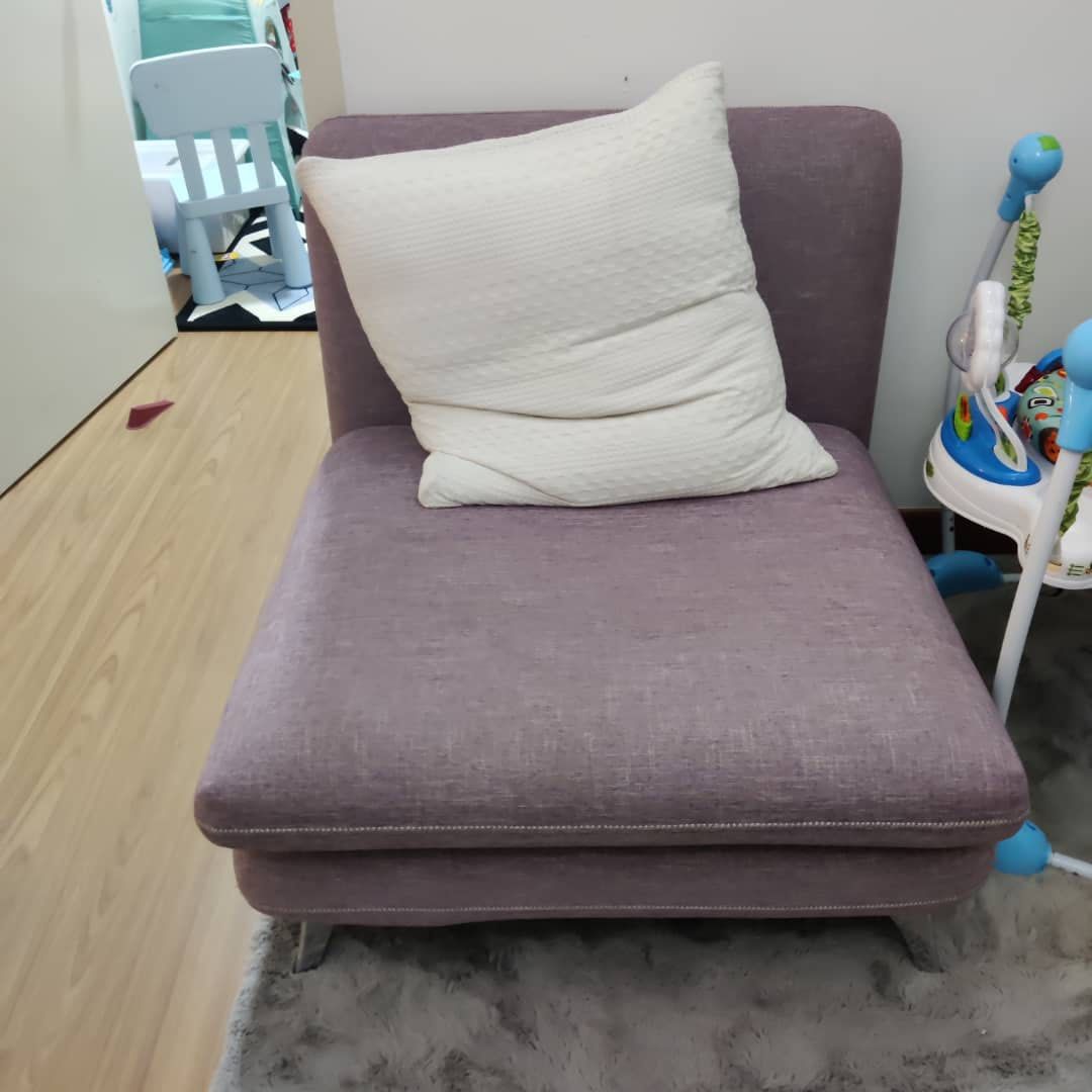 Single sofa (Category: Chairs) located in Nilai. Submitted by oncelovedbyAF (Listing ID 1367135828, Image 2). Description: Purple single sofa. Structured design with steel legs. Measurement (cm): 87(w) x 82 (h)x 88 (length).