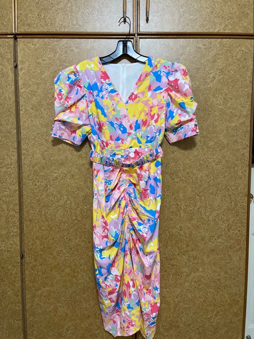 Soeurs Paint Dress (Category: Dresses) located in Singapore. Submitted by cokechoke (Listing ID 1367247769, Image 1). Description: If you like bold prints this is for ya! Worn just once for my birthday, in good condition. Size M but cutting runs small, fits UK 8 best. Comes with a belt. Last photo is a reference of how it looks like when worn. .