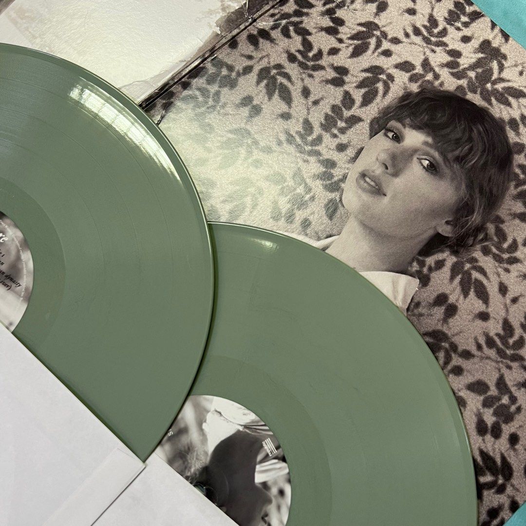 Taylor Swift Folklore Stolen Lullabies Vinyl (Category: Vinyls) located in Manila. Submitted by ek.sells (Listing ID 1367194517, Image 3). Description: - RARE / LIMITED EDITION ‼️‼️ - Lightly used / played 3-4 times only ✨ - with issues in the outer sleeves (see pics) - no issues with the vinyl record ♥️ - sales range from Discogs (last pic).