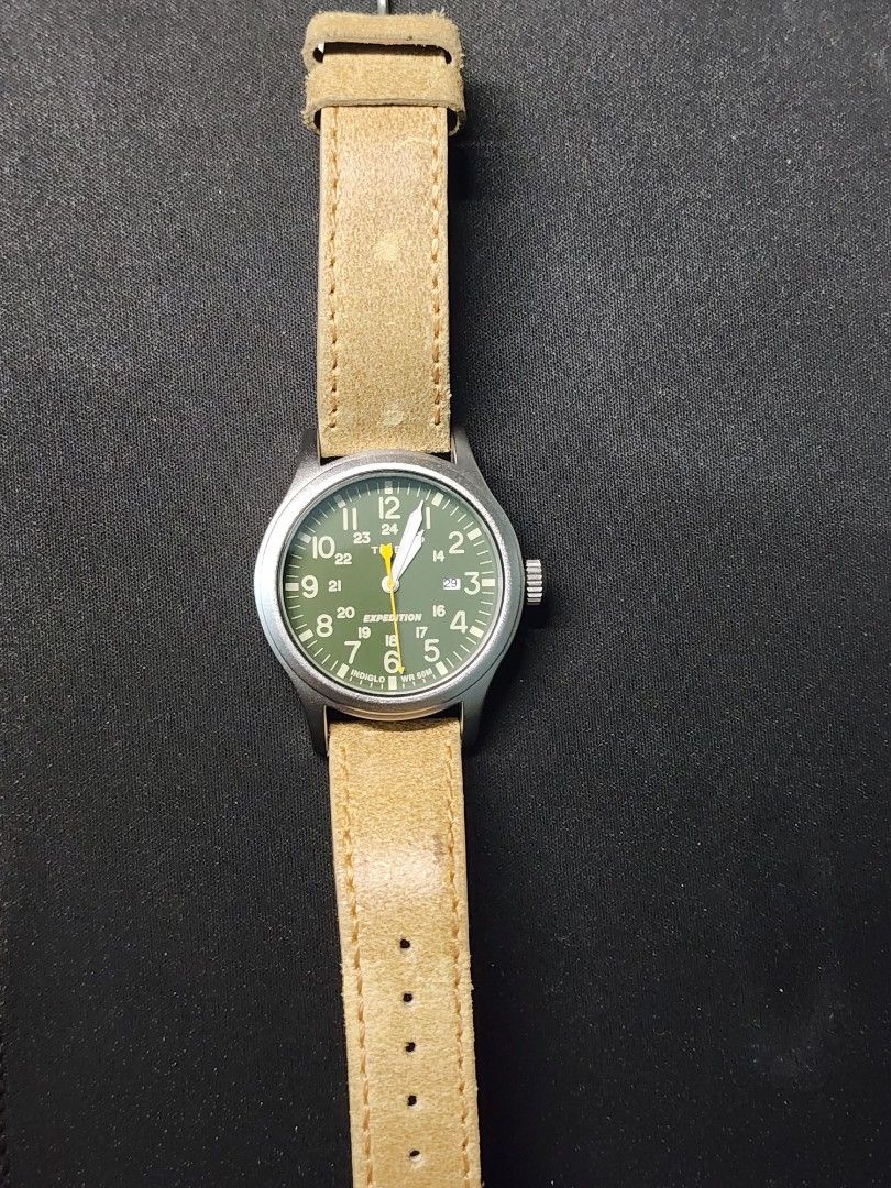 Timex Expedition Scout Date 40mm Leather Band (Category: Luxury Watches) located in Paranaque City. Submitted by yhandeclutters (Listing ID 1367278342, Image 3). Description: Model number: TW4B23000 - Purchased from Watch Republic at SM Southmall in 2023 - Original leather strap. Comes with box and papers. - Used twice and stored since. - 40m dial, quartz Dial colour: Green Strap colour: Brown RFS: Not being used Shipping Fee shouldered by buyer 
