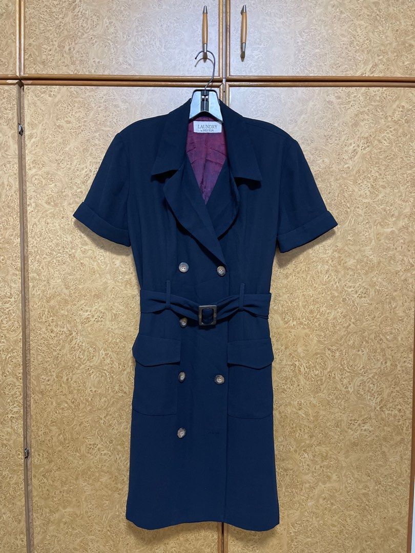Vintage Work Dress (Category: Dresses) located in Singapore. Submitted by cokechoke (Listing ID 1367246725, Image 1). Description: A vintage piece. Worn a few times, still in good condition. Pair it white socks and boots for a really cute fit! Comes with a belt. Size US 6 (M). .