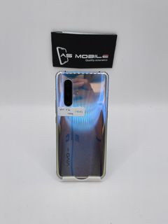 Used Gadget Below $200 Collection item 3
