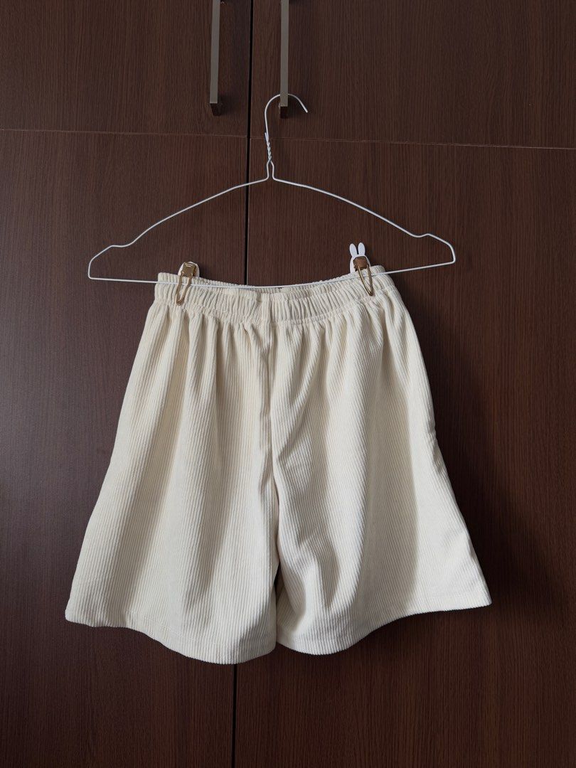 White Corduroy Shorts (Category: Shorts) located in Manila. Submitted by levartech (Listing ID 1367142304, Image 2). Description: - read “ABOUT” - all pictures are uploaded - can ship, customer must handle sf - meet ups around dlsu only with handling fee of 70 pesos.