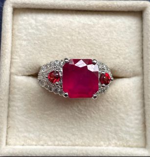 (Category: ) located in . Submitted by dyjewellery (Listing ID 1367305895, Image 1). Description: .