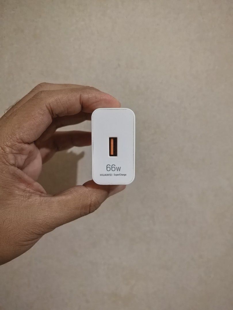 66w charger and cable for Huawei (Category: Chargers & Cables) located in Quezon City. Submitted by unboxingtito (Listing ID 1367423658, Image 2). Description: includes cable.