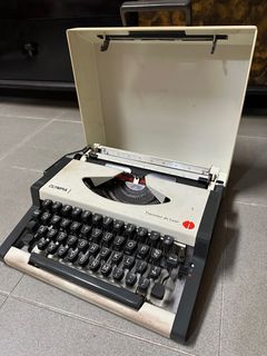（分類：）位於 。 由 vneedu 提交（商品編號 1367450818，圖片 1）。簡介： 。