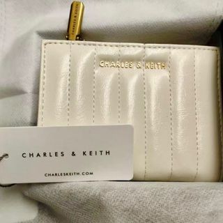 （分類：）位於 。 由 shopaholic.sis 提交（商品編號 1367405341，圖片 1）。簡介： 。
