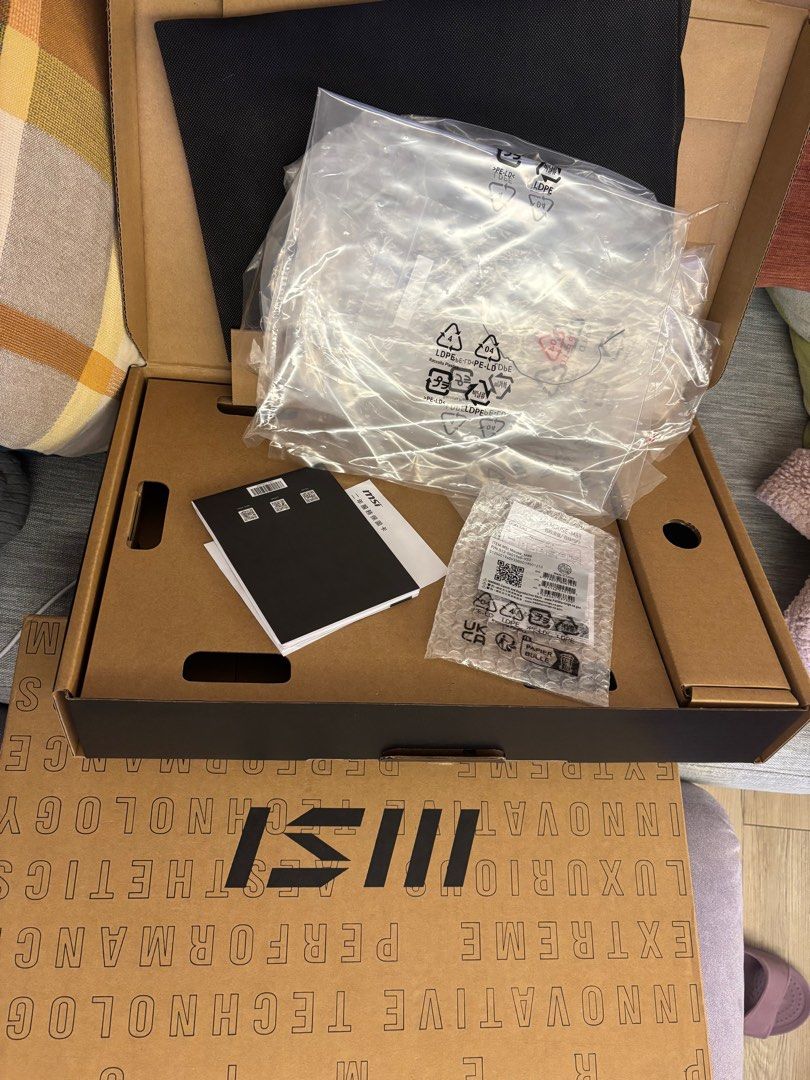 由 boo84323 (刊登 ID 1367419335，圖片 1) 提交，位於 台北市 (Taipei) 的 ⸻ 【近全新】MSI Katana 15 B13VFK｜RTX 4060｜只用不到10次！ (類別：桌上電腦或筆記型電腦)，說明：【近全新】MSI Katana 15 B13VFK｜RTX 4060｜只用不到10次｜原價45,000+ 高效能電競筆電｜附原廠盒裝+保固卡｜可開機試機 ⸻ 商品規格： • 型號：MSI Katana 15 B13VFK-1471TW • 處理器：Intel Core i5-13420H • 顯示卡：NVIDIA GeForce RTX 4060 8GB GDDR6 • 記憶體：DDR5 16GB • 硬碟：1TB SSD • 螢幕：15.6 吋 FHD IPS 144Hz 防眩光 • 作業系統：Windows 11 Home • 原廠保固：到 2025年5月（附保固卡） • 附件齊全：原廠盒裝、變壓器、保固卡都在 ⸻ 使用狀況： • 僅使用不到 1