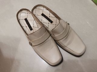 （分類：）位於 。 由 lovingpreloved01 提交（商品編號 1367363247，圖片 1）。簡介： 。