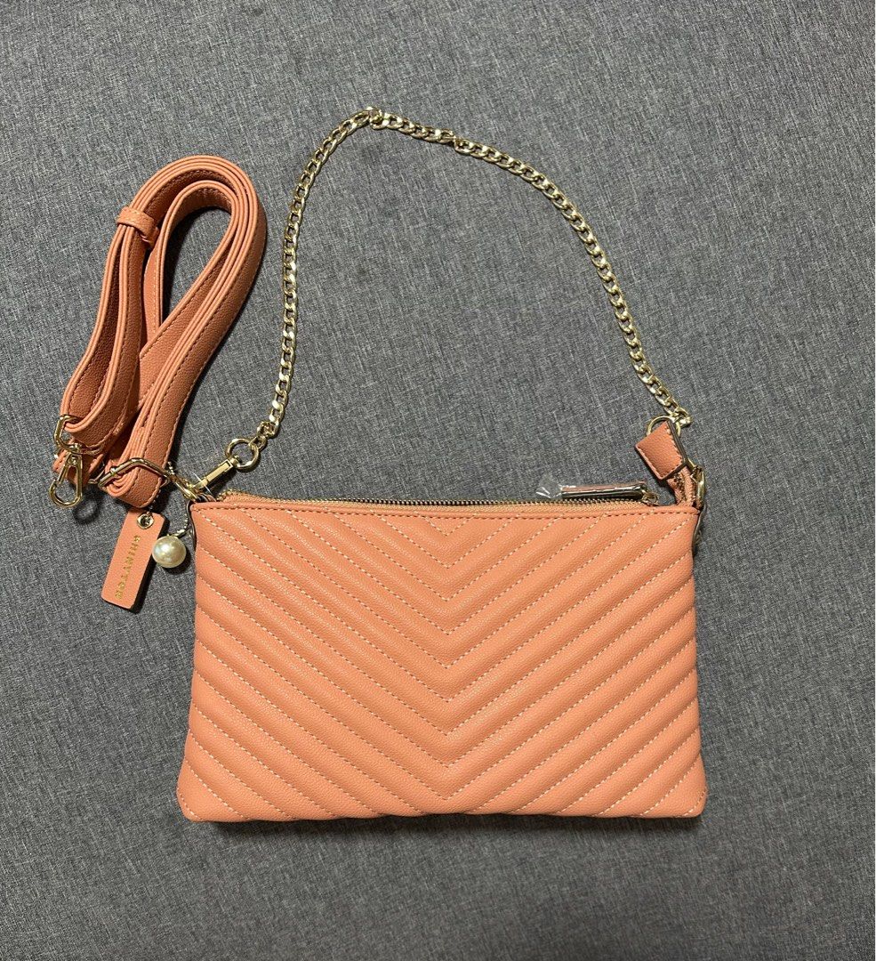 Bag (Category: Cross-body Bags) located in Manila. Submitted by _cands (Listing ID 1367461742, Image 1). Description: .