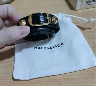 (Kategori: ) berada di . Dikirim oleh angelavaltin (ID iklan 1367471084, Gambar 1). Deskripsi: .