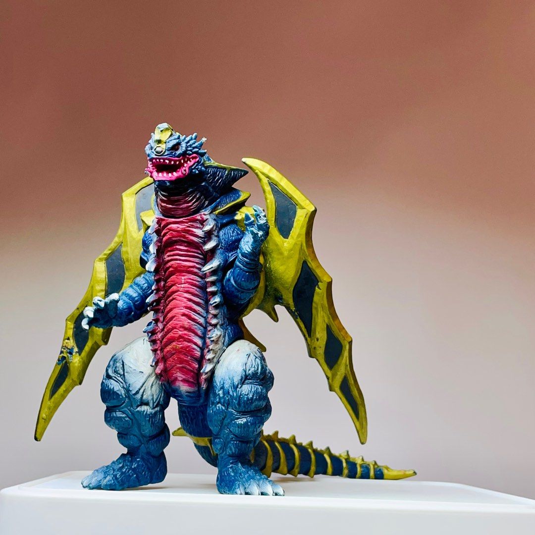 BANDAI 1993 Ultraman Series Ultra Monster DX King Of Mons Kaiju Action Figure Toy Japanese Collectible (Category: Figurines & Statues) located in Tagaytay City. Submitted by barenwolf (Listing ID 1367381590, Image 3). Description: .