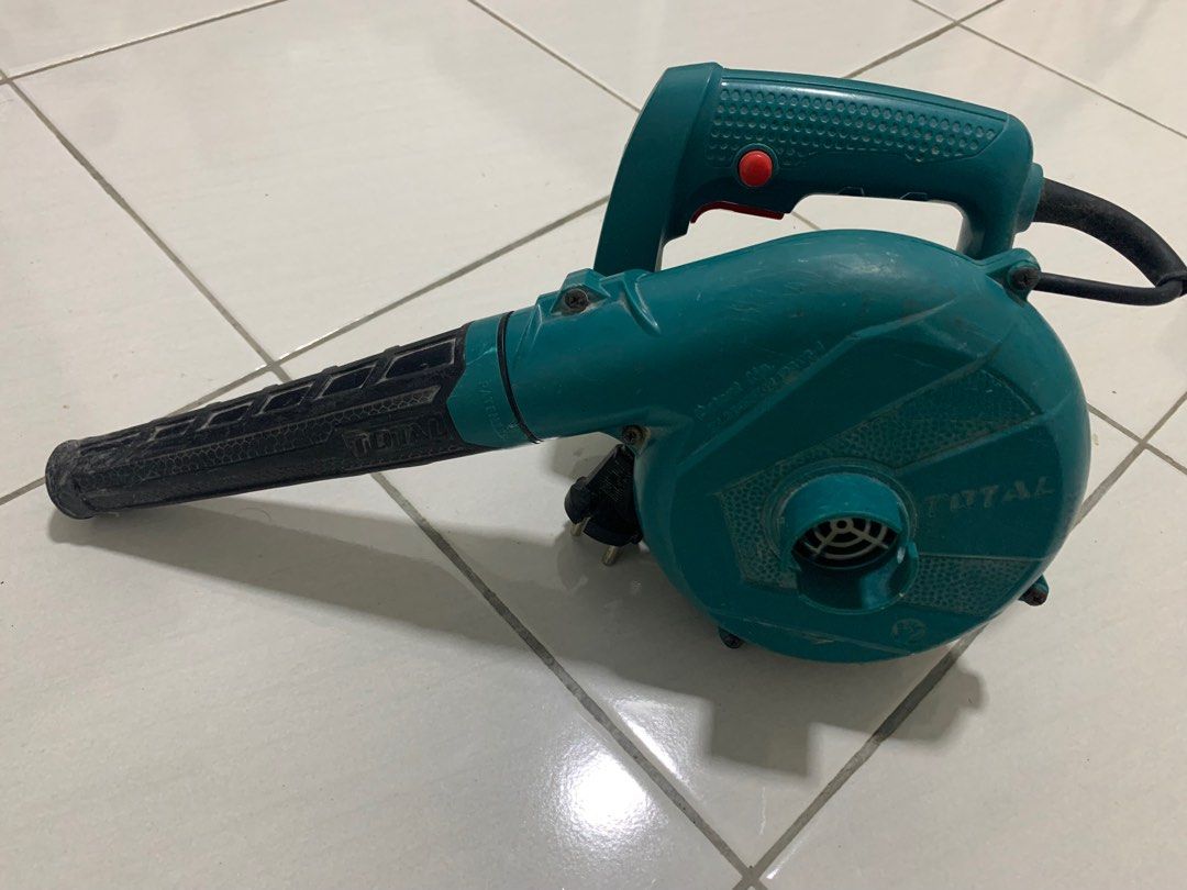 Blower machine (Category: Others) located in Batu Pahat. Submitted by unclefaizal (Listing ID 1367389892, Image 2). Description: Masih berfungsi dengan baik.