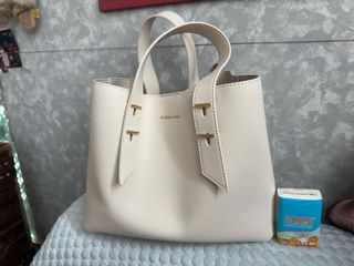（分類：）位於 。 由 mongmong94 提交（商品編號 1367353651，圖片 1）。簡介： 。