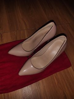 (Category: ) located in . Submitted by sgnzj (Listing ID 1367479757, Image 1). Description: .