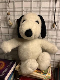 Classic Snoopy Plushie