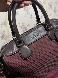 (Kategori: ) berada di . Dikirim oleh declutterbysasha (ID iklan 1367410549, Gambar 1). Deskripsi: .