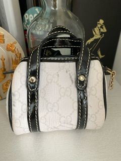 (Kategori: ) berada di . Dikirim oleh glitzfashion (ID iklan 1367343514, Gambar 1). Deskripsi: .