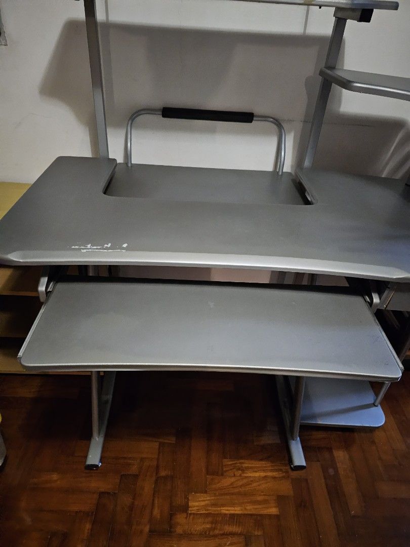 Computer Table with printer and CPU compartment65075289723522114
