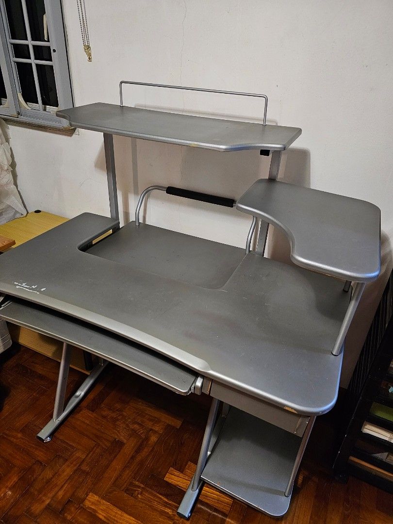 Computer Table with printer and CPU compartment65075289723522112