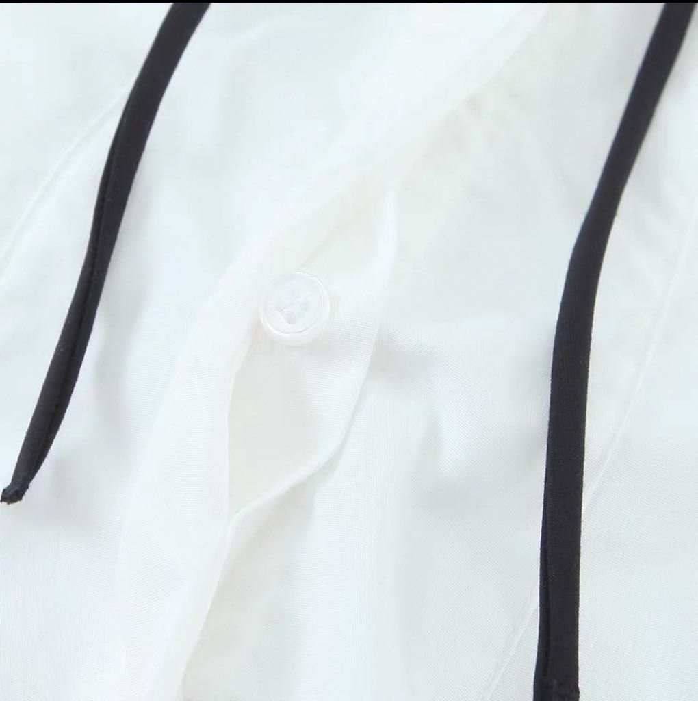 Coquette Sailor V-neck Blouse with Black Bow (Category: Blouses) located in Manila. Submitted by applepieph (Listing ID 1367405318, Image 3). Description: -from taobao -brand new -100% polyester -rfs: wrong size dimensions: 86 x 40 x 63.