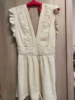 （分類：）位於 。 由 ladyarya 提交（商品編號 1367367831，圖片 1）。簡介： 。