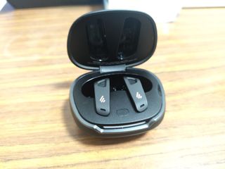 (Category: ) located in . Submitted by declutter.lelong (Listing ID 1367462957, Image 1). Description: .