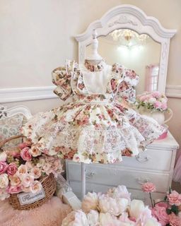 (Category: ) located in . Submitted by vintagestyle28 (Listing ID 1367314463, Image 1). Description: .