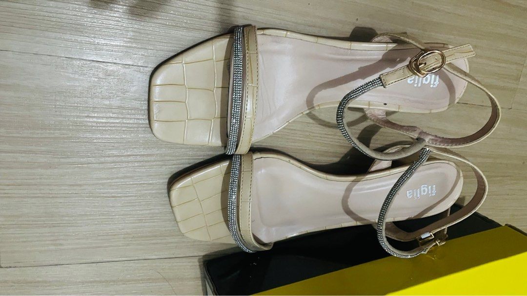 Figlia evening sandals (Category: Heels) located in Quezon City. Submitted by declutteringcee (Listing ID 1367461493, Image 2). Description: Negotiable Evening heels Bridesmaids Bought for P1799.