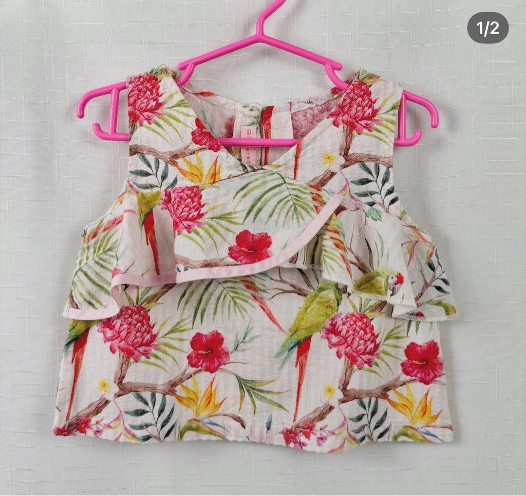 Gingersnaps Floral Sleeveless Blouse with Ruffles (Category: Babies & Kids Fashion) located in Taguig. Submitted by bargainbooster (Listing ID 1367411128, Image 1). Description: GINGERSNAPS Floral Sleeveless Blouse with Ruffles S: 4 (but runs small) D: ~11.5in (armpit to armpit); ~11.5in L .