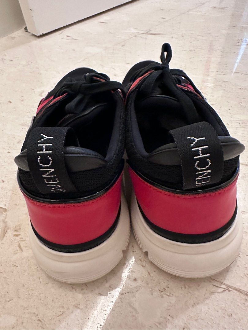 Givenchy (Category: Casual shoes) located in Kuala Lumpur. Submitted by sdtan (Listing ID 1367316558, Image 3). Description: .